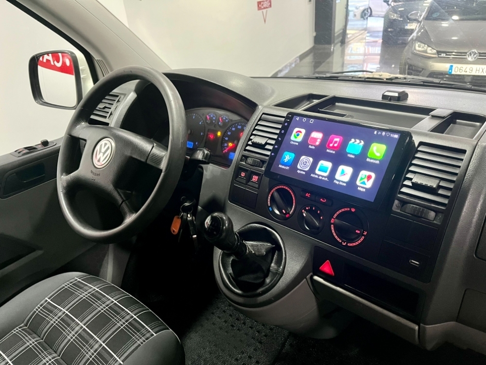 Volkswagen Transporter Furgón largo foto 11