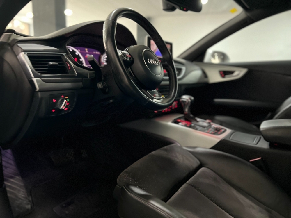 Audi A7 Sportback 3.0 TFSI quattro foto 9