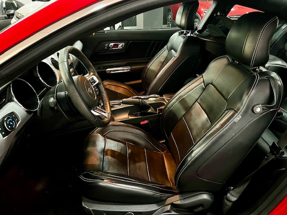 Ford Mustang GT foto 11