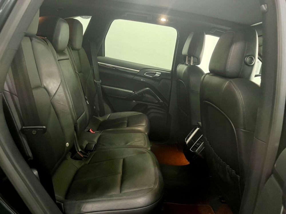 Porsche Cayenne Basis foto 15