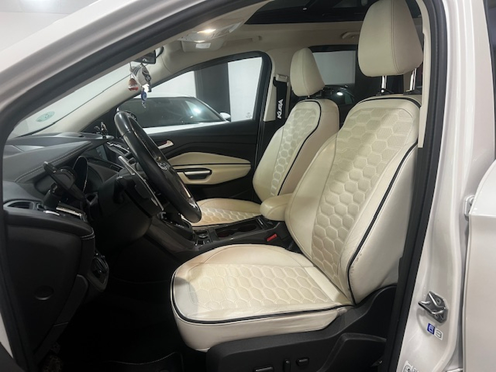 Ford Kuga Vignale foto 3