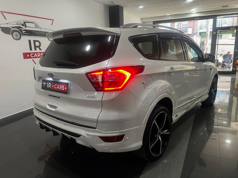 Ford Kuga Vignale foto 14