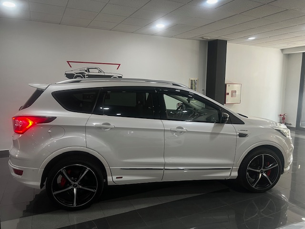 Ford Kuga Vignale foto 18