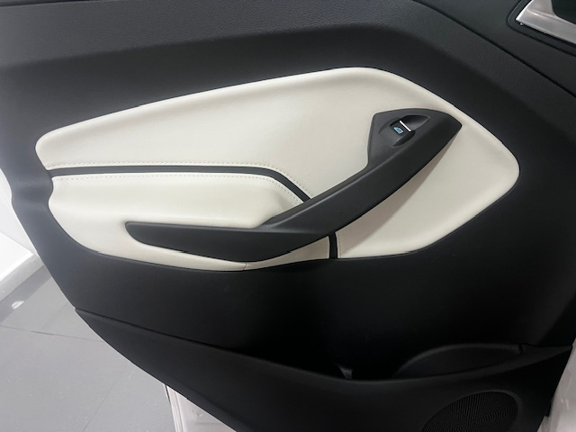 Ford Kuga Vignale foto 28