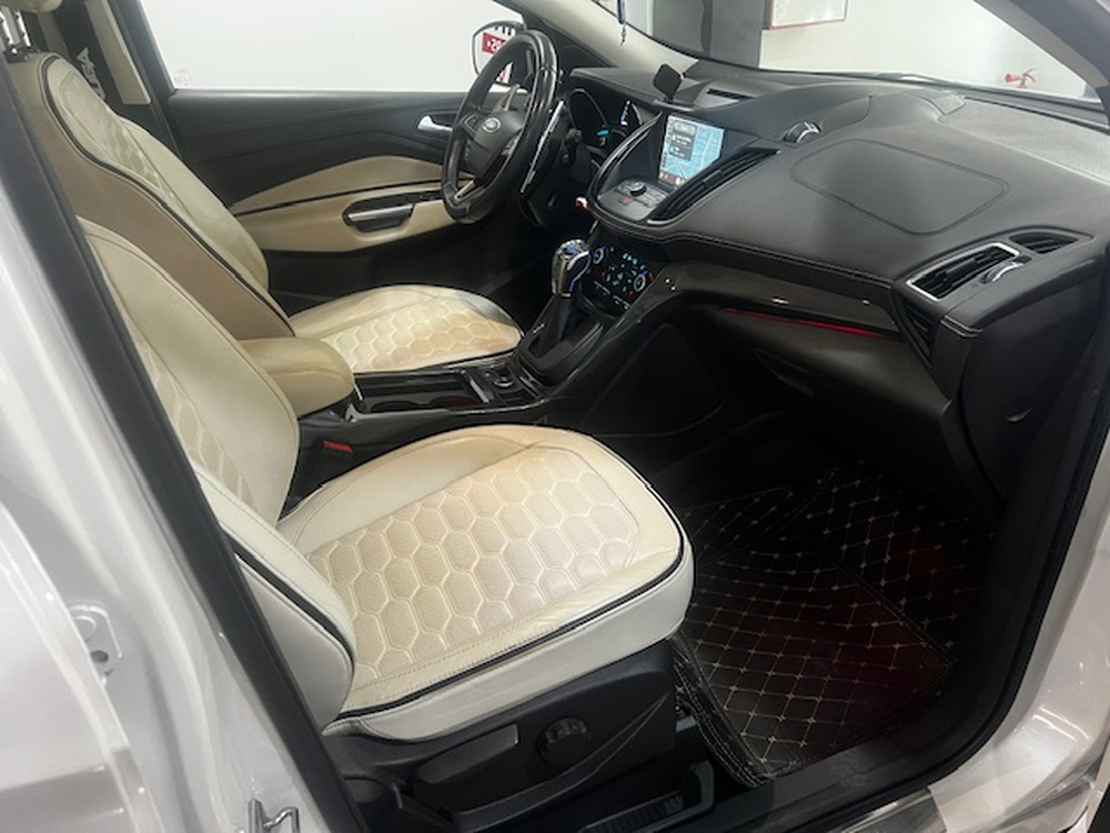 Ford Kuga Vignale foto 5