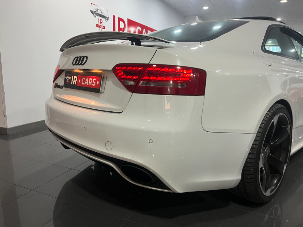 Audi RS5 Coupe 4.2 FSI quattro foto 13