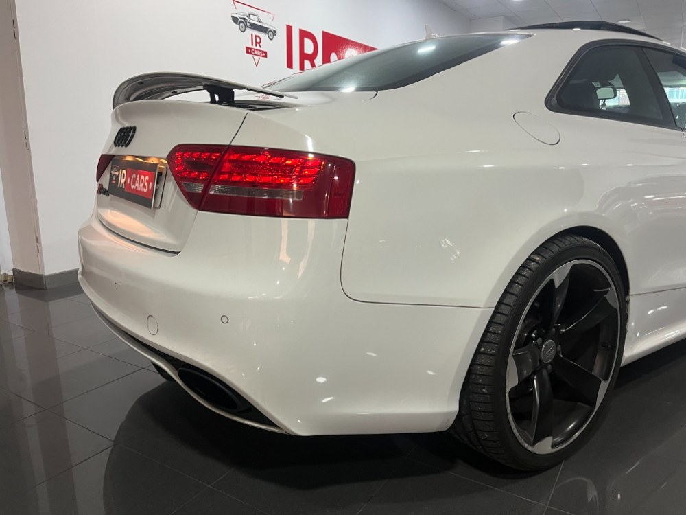 Audi RS5 Coupe 4.2 FSI quattro foto 19