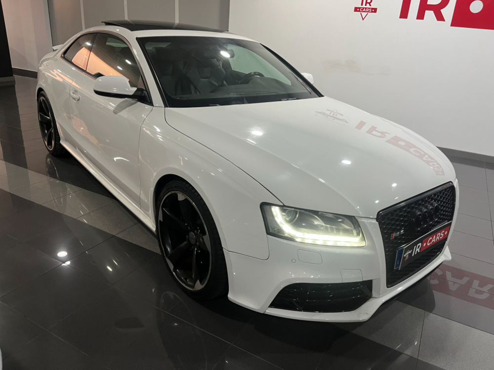 Audi RS5 Coupe 4.2 FSI quattro foto 24