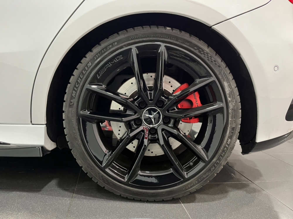 Mercedes-Benz Clase A A 35 AMG 4Matic+ (177.051) foto 30