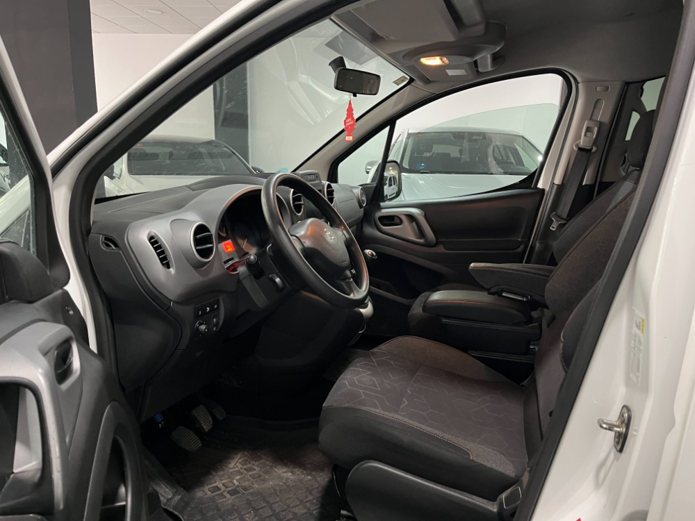 peugeot partner tepee foto 3