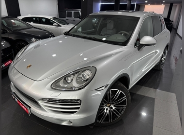 Porsche - Cayenne