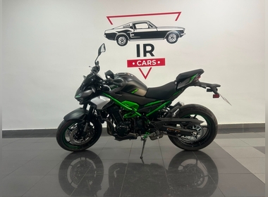 Kawasaki - Z 900